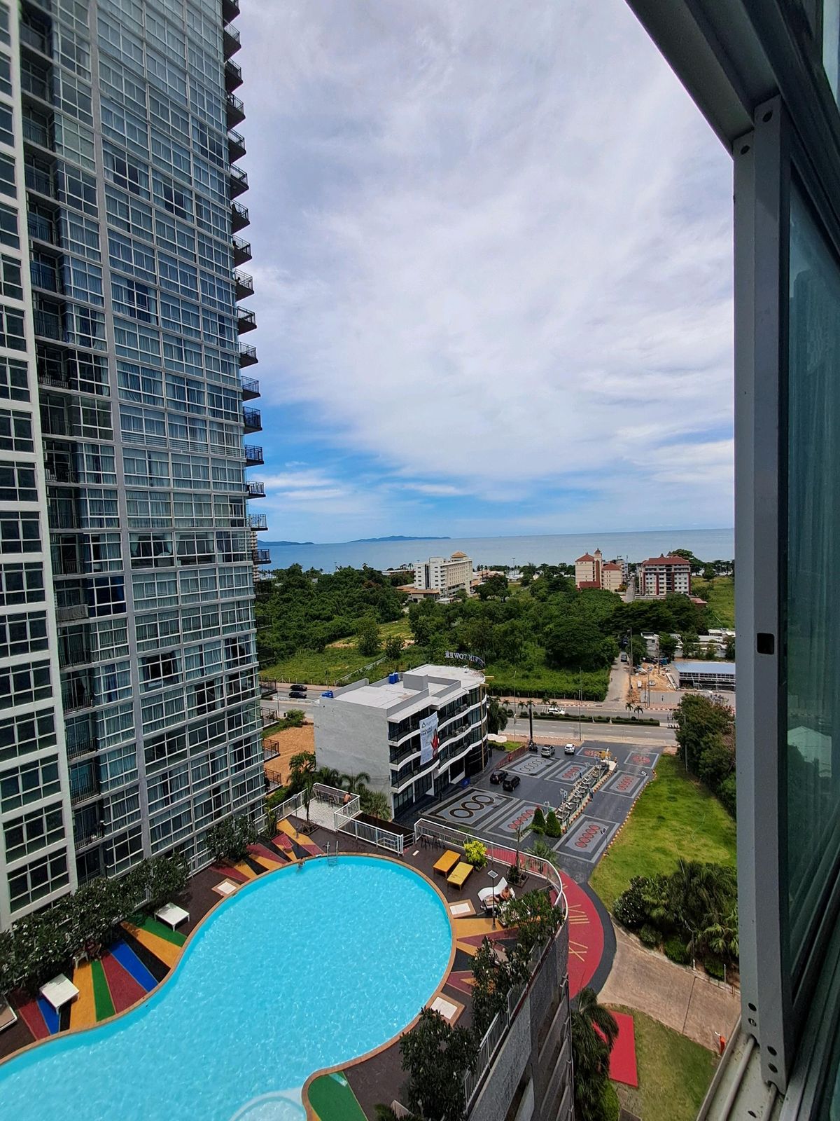 Modern Pet-Friendly 1-Bedroom Condo for Rent in Jomtien | 300m from Jomtien Beach
